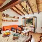 Juan Villa *